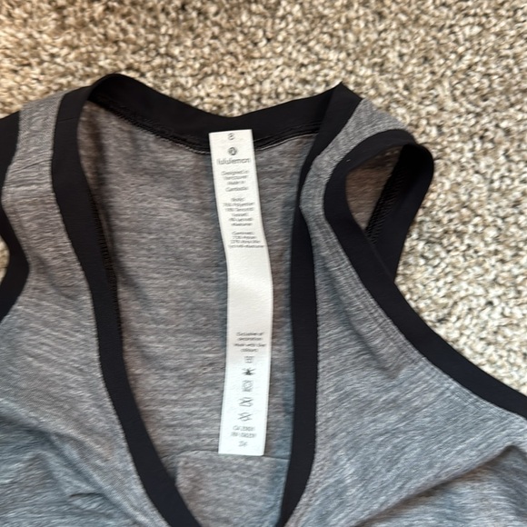 Lululemon Course Of Action Tank Top size 8 Heathered Gray Black Tie Back Shirt - Picture 2 of 5